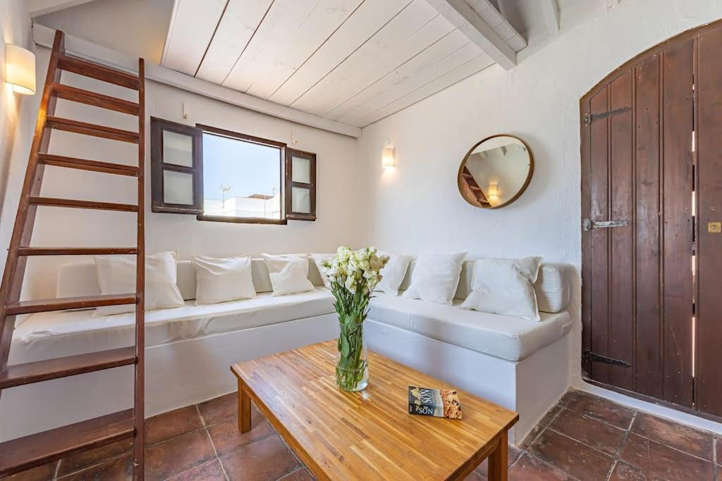 Апартаменты Casa Pepita - Old Town - Relax Terrace With Views Тарифа Экстерьер фото