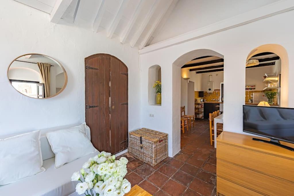 Апартаменты Casa Pepita - Old Town - Relax Terrace With Views Тарифа Экстерьер фото