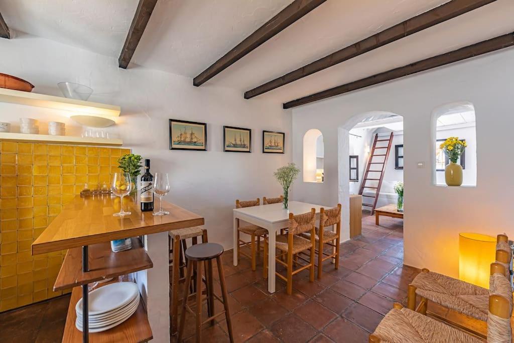 Апартаменты Casa Pepita - Old Town - Relax Terrace With Views Тарифа Экстерьер фото