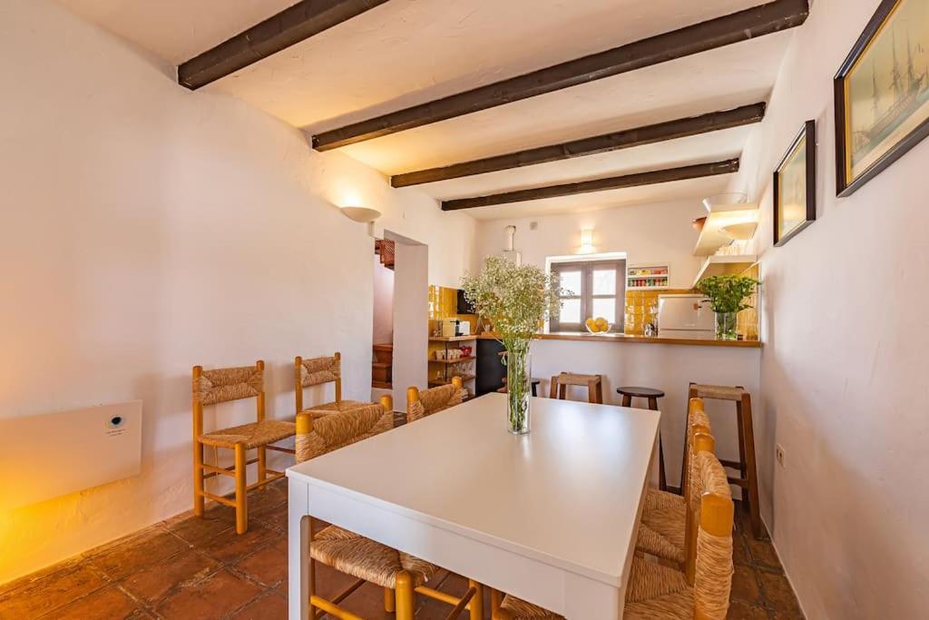 Апартаменты Casa Pepita - Old Town - Relax Terrace With Views Тарифа Экстерьер фото