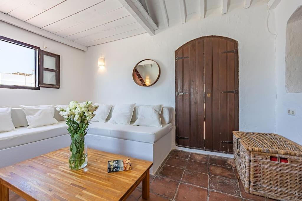 Апартаменты Casa Pepita - Old Town - Relax Terrace With Views Тарифа Экстерьер фото